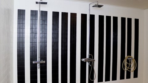 Music themed shower room.