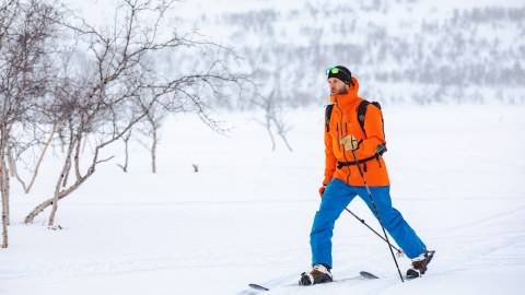Skinbased skiing & snowshoeing
