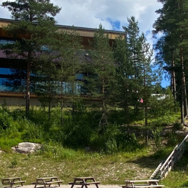Suomen luontokeskus Haltia ulkoapäin.