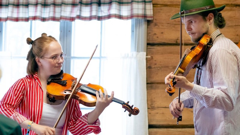 Summar concert: Duo Murpat - Twin Fiddles