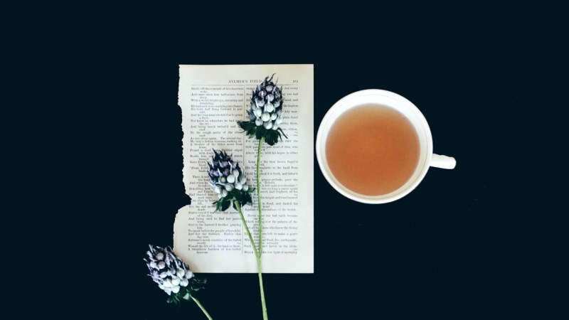 Teetä ja runoa -runopiiri